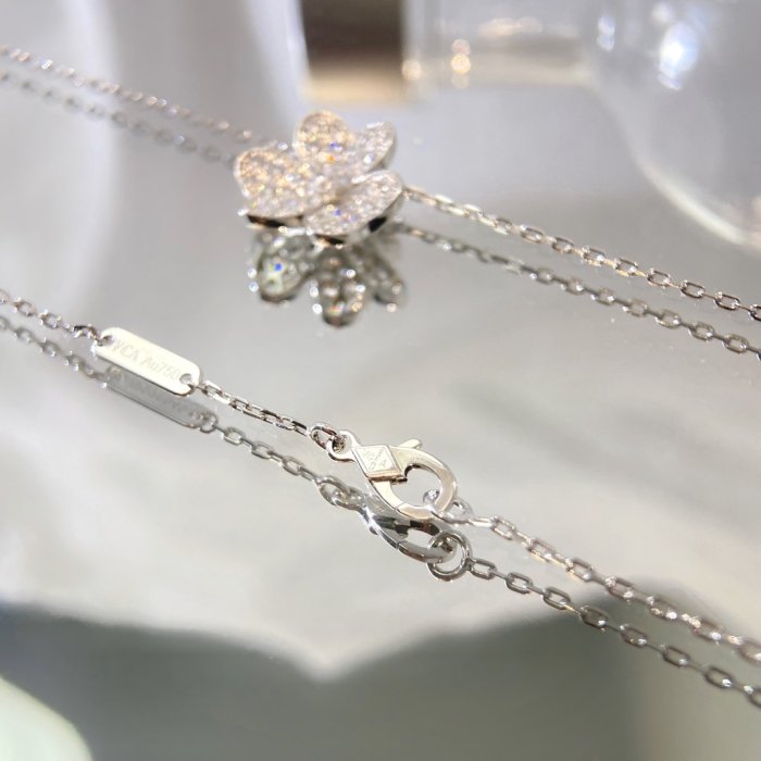 Necklace фото 9