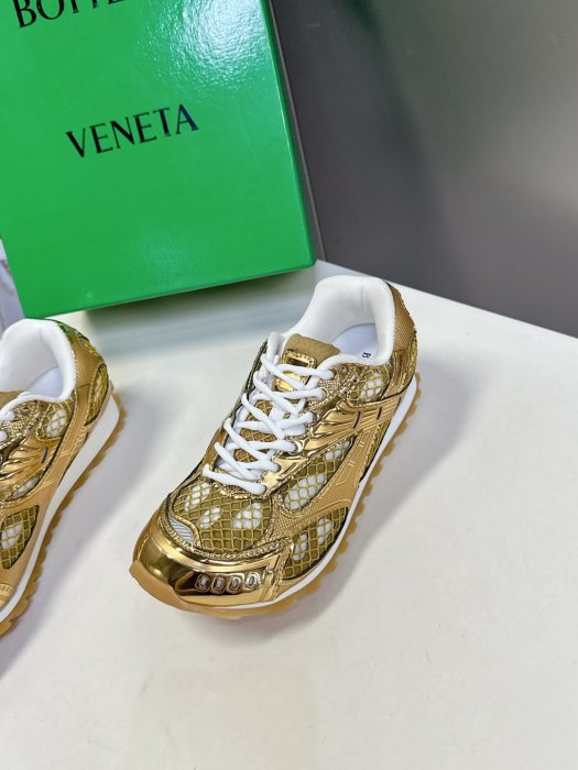 Кроссовки фото 3