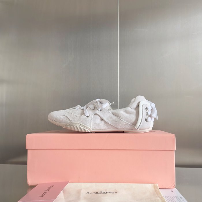 Кросівки фото 5