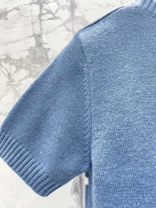 T-shirt women's фото 8