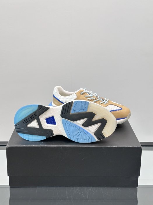 Кросівки чоловічі фото 9