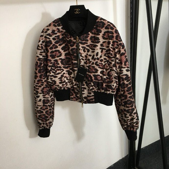 Jacket women's at leopard style