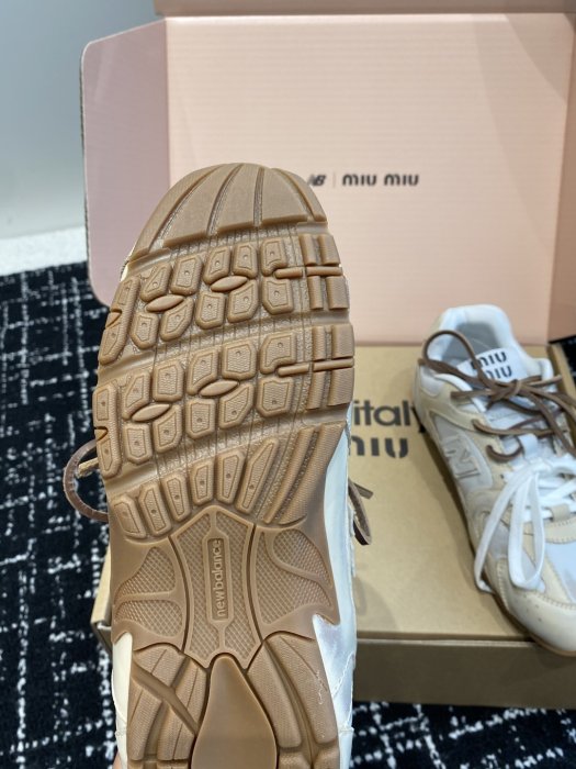 Кроссовки MIU MIU х NEW BALANCE 530 фото 9