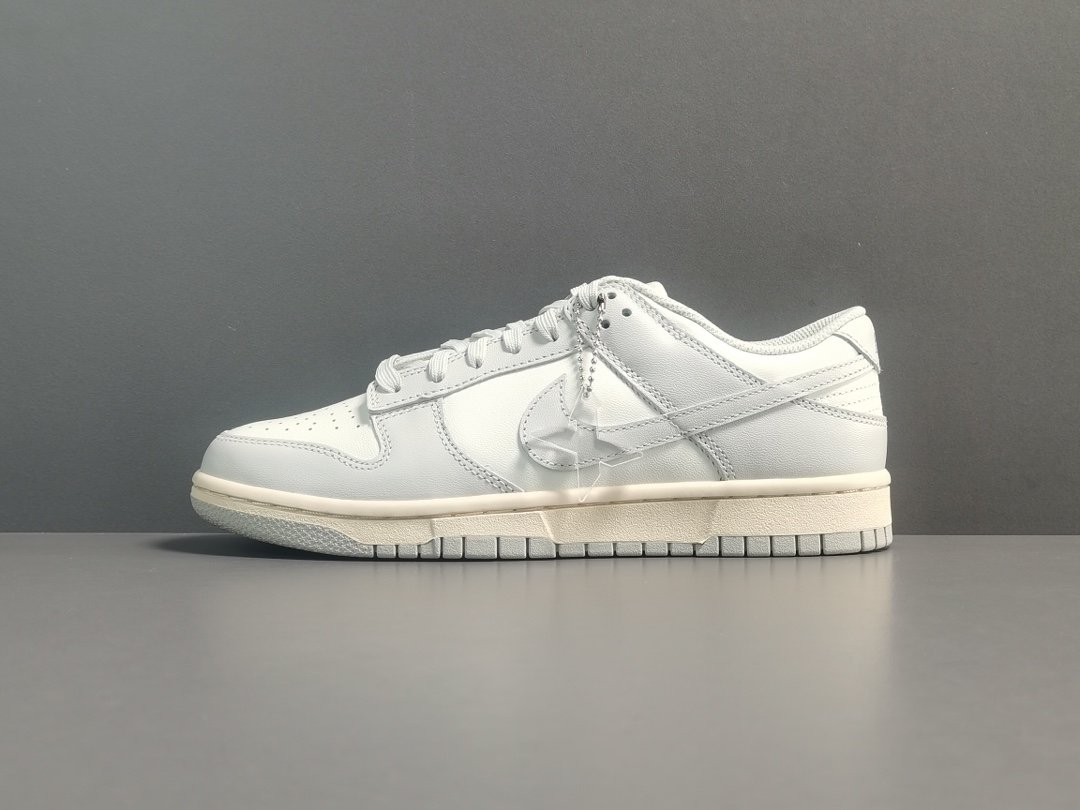 Кросівки Dunk Low Sail Light Bone DD1503-107