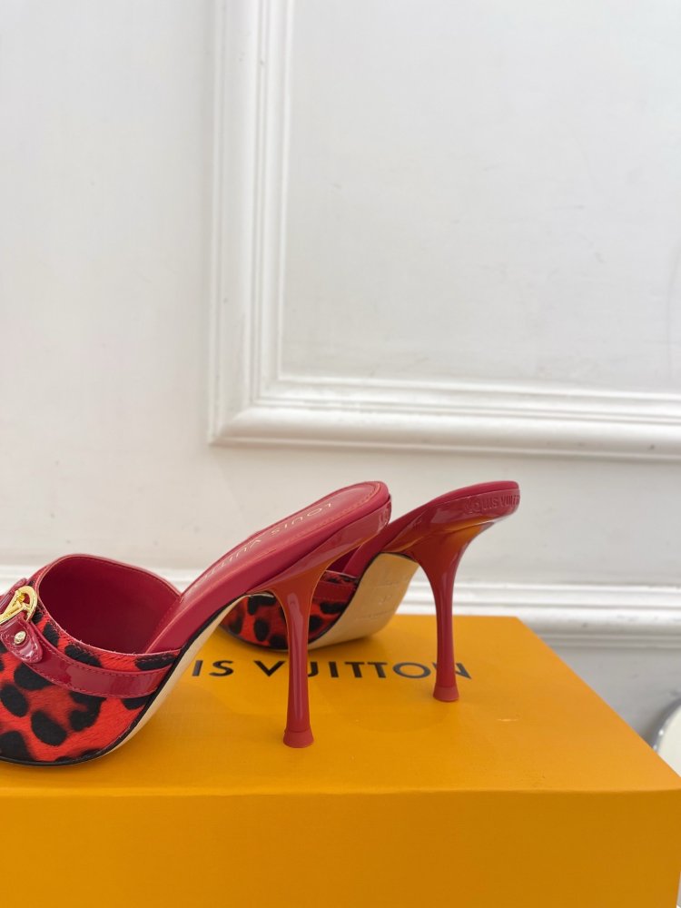 Босоножки фото 7