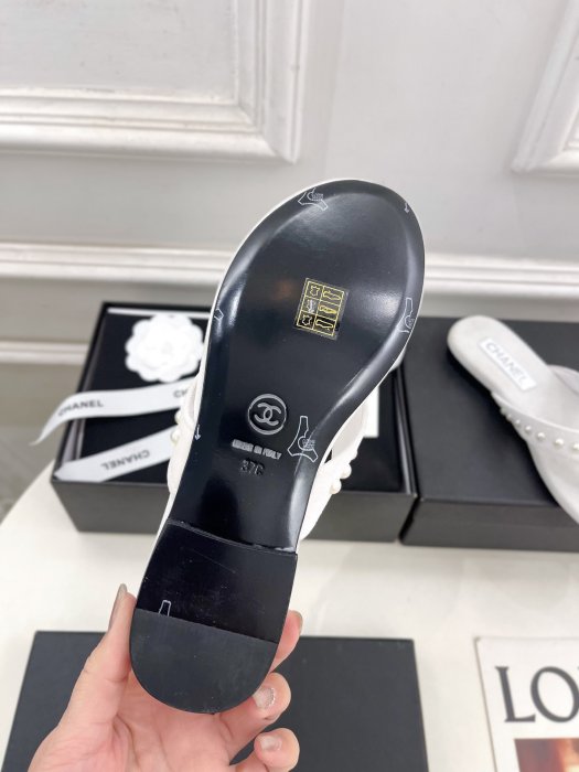 Шльопанці фото 9