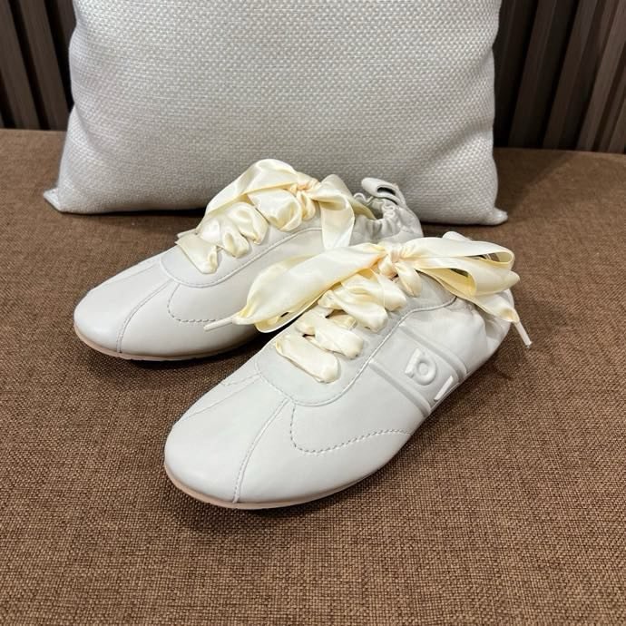 Кросівки жіночі фото 7