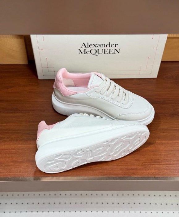 Sneakers фото 2