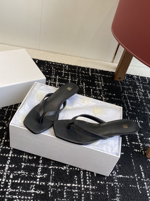 Босоножки фото 3