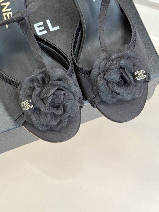 Босоножки фото 7