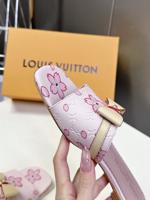 Шлепанцы фото 7