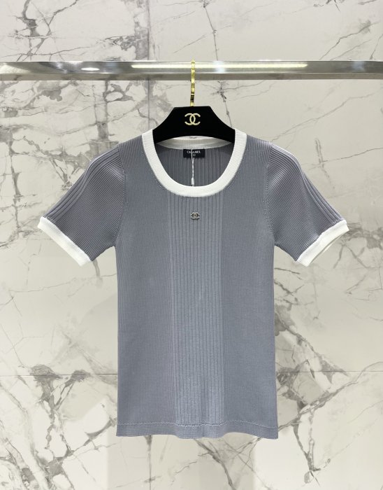 Футболка женская