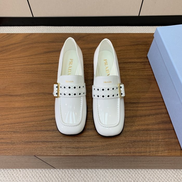 Туфли женские