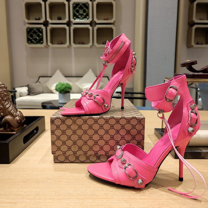Leather sandals on high heel, pink фото 5