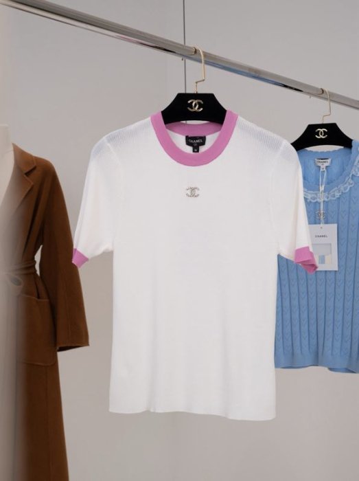 Футболка женская