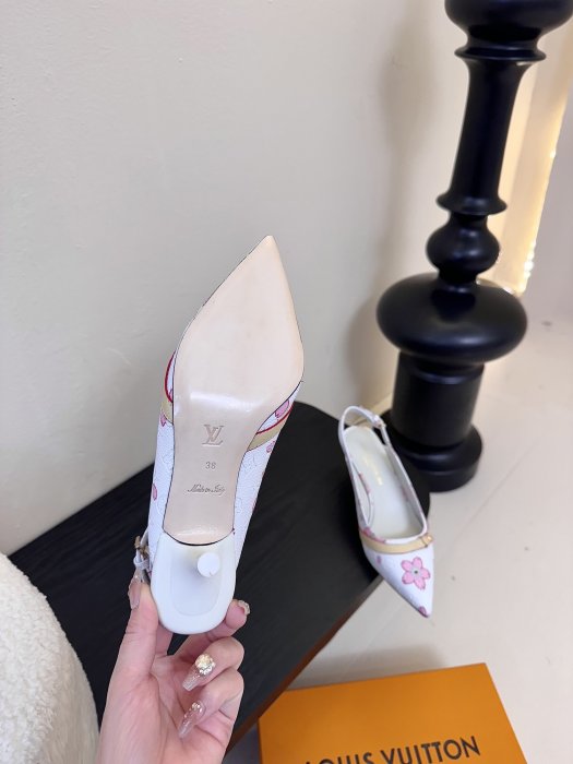 Босоножки фото 6