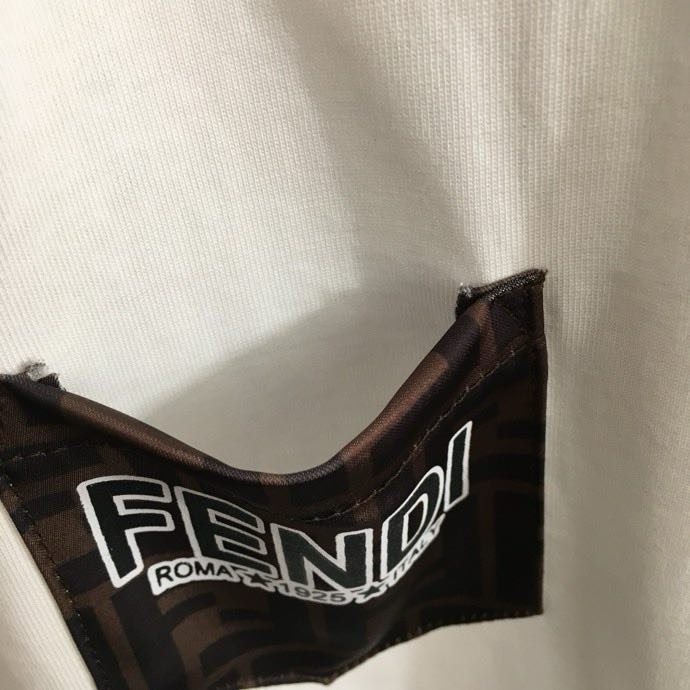 Костюм жіночий фото 3