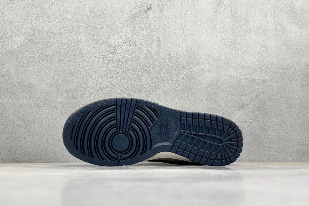 Кроссовки SB Dunk Low фото 4