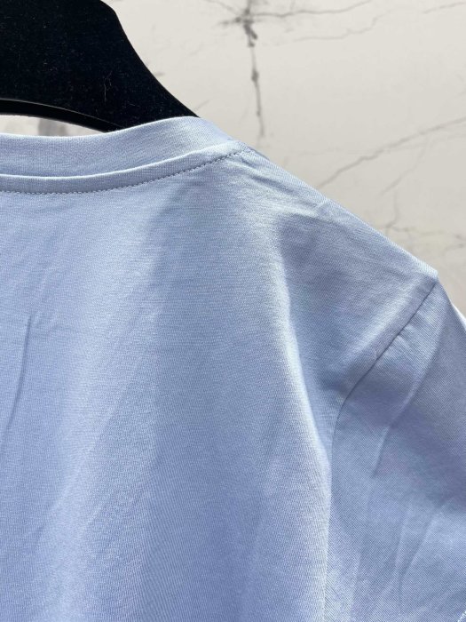 T-shirt women's фото 7