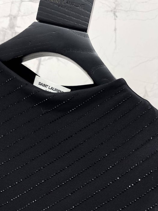 T-shirt women's фото 4