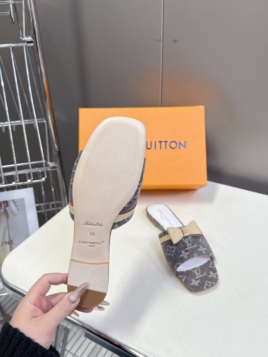 Шлепанцы фото 9