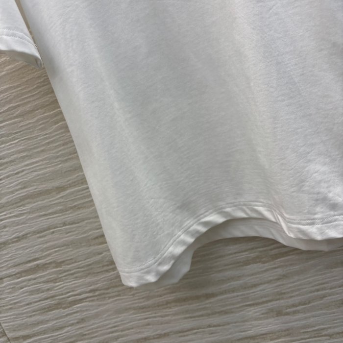 T-shirt women's фото 6