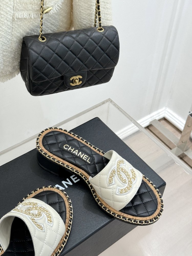 Босоножки фото 5