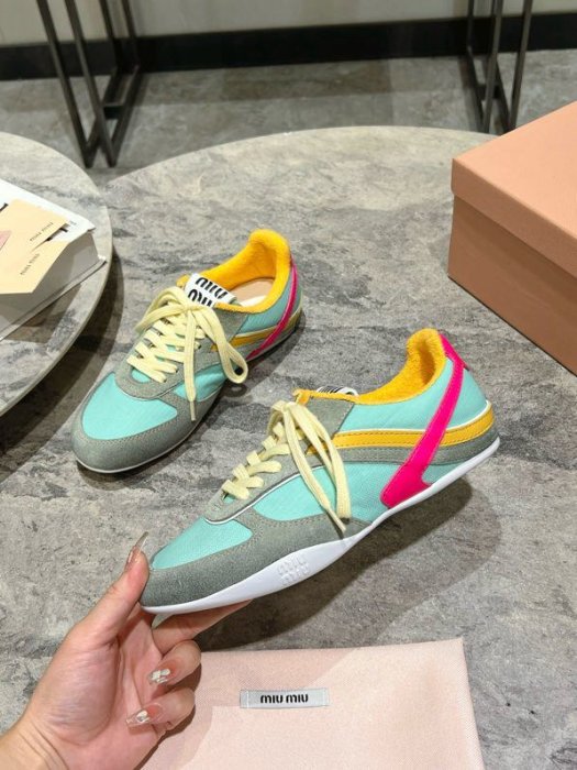 Кроссовки фото 7