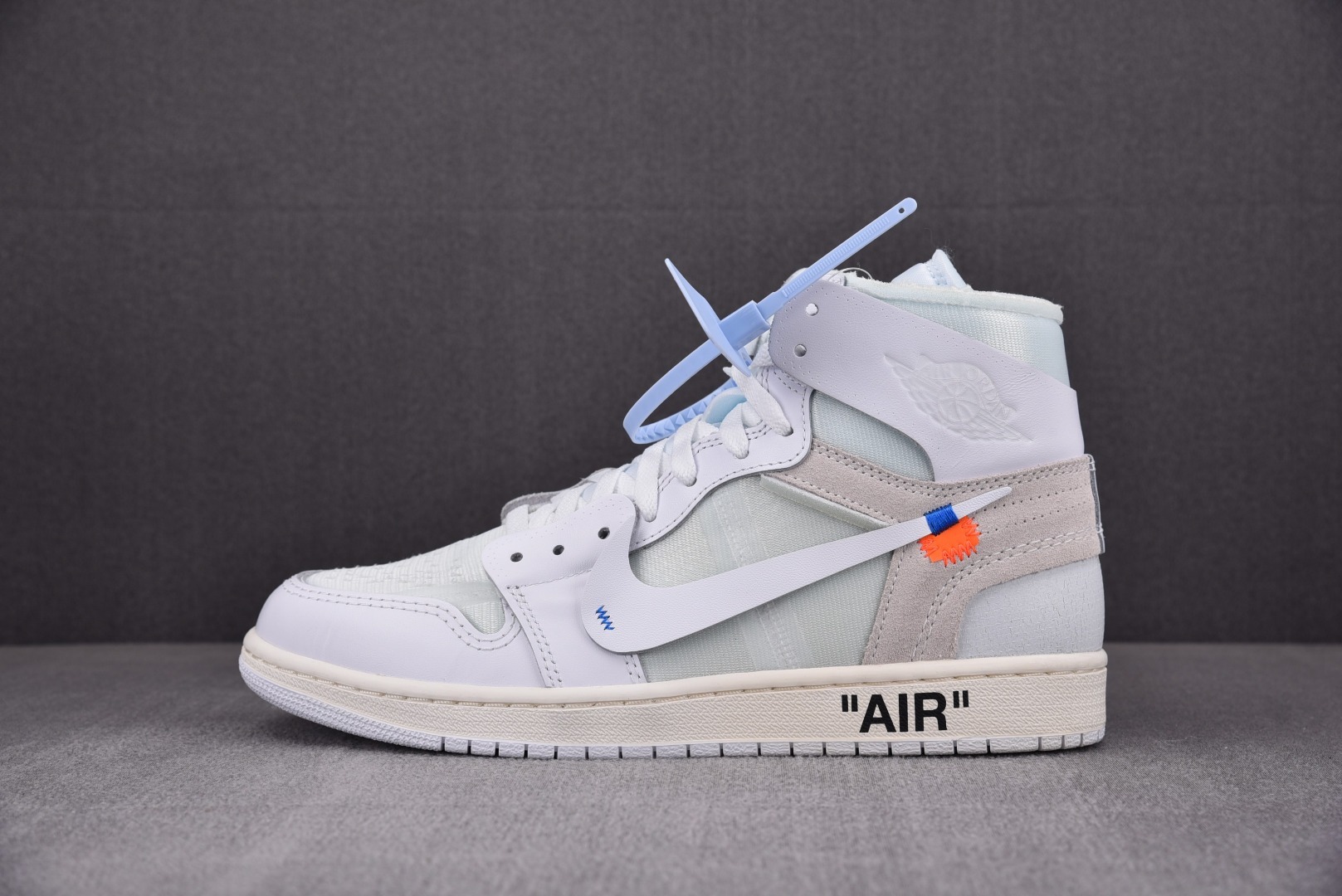 Sneakers Off-White x Air Jordan 1 Retro High White AQ0818-100