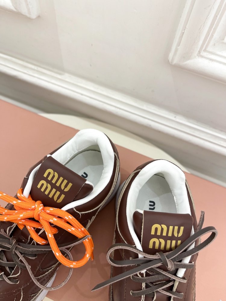 Кросівки жіночі фото 7