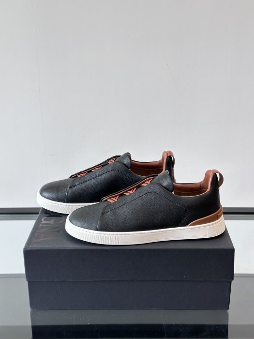 Кросівки чоловічі фото 3