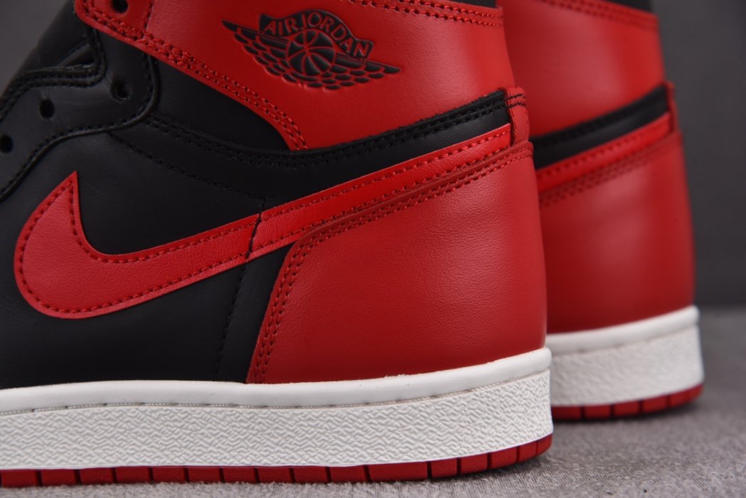 Кроссовки Air Jordan 1 Retro High фото 13