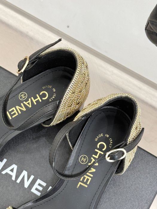 Босоножки фото 8