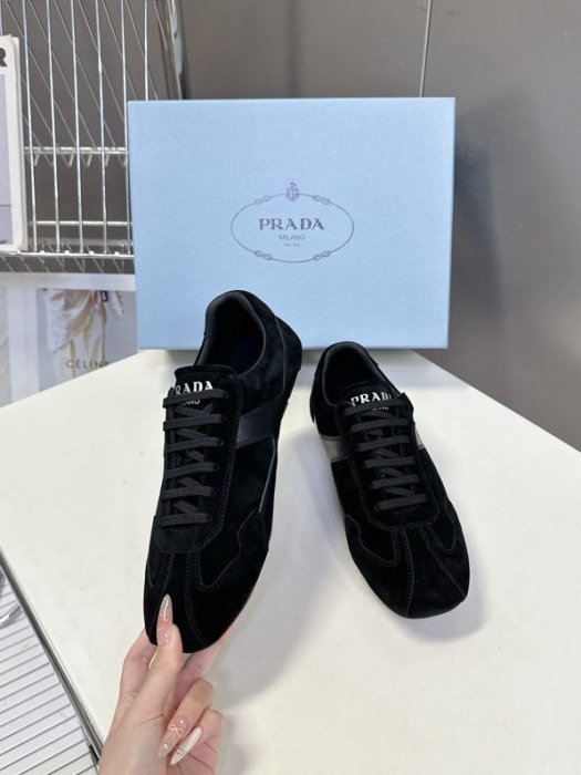 Кроссовки фото 6