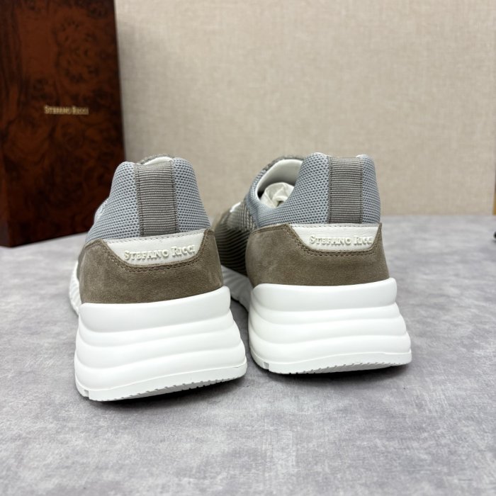 Кросівки фото 6