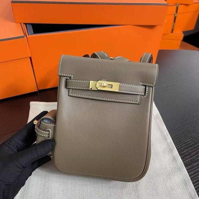 Рюкзак Kelly Jump из кожи Swift