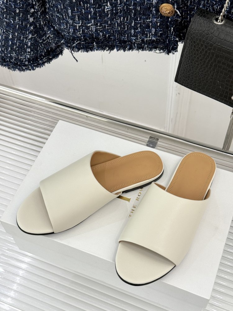 Шлепанцы женские фото 2