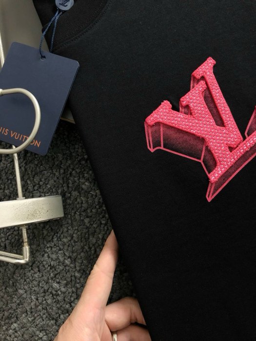 T-shirt men's фото 2