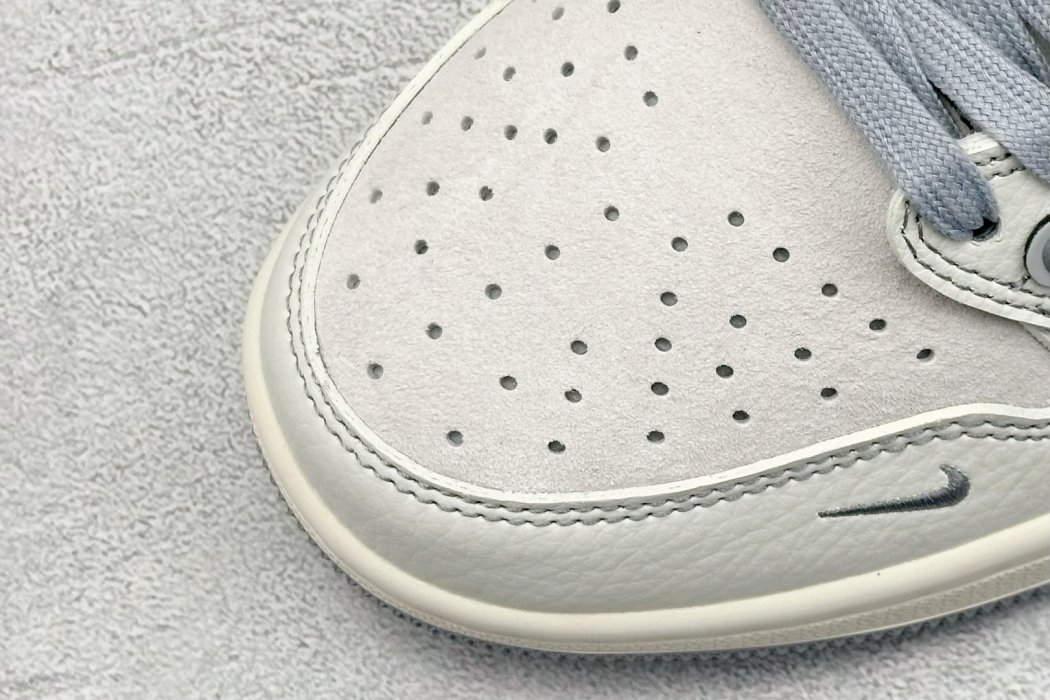 Кроссовки Fragment x Travis Scott x Supreme х Air Jordan 1 Low фото 7