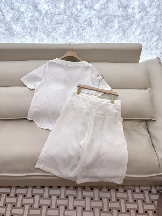 Costume female фото 4