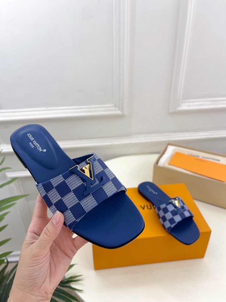 Шлепанцы женские фото 6