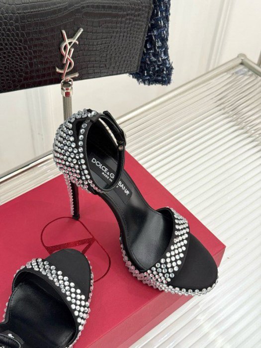 Босоноэки on high heel фото 8