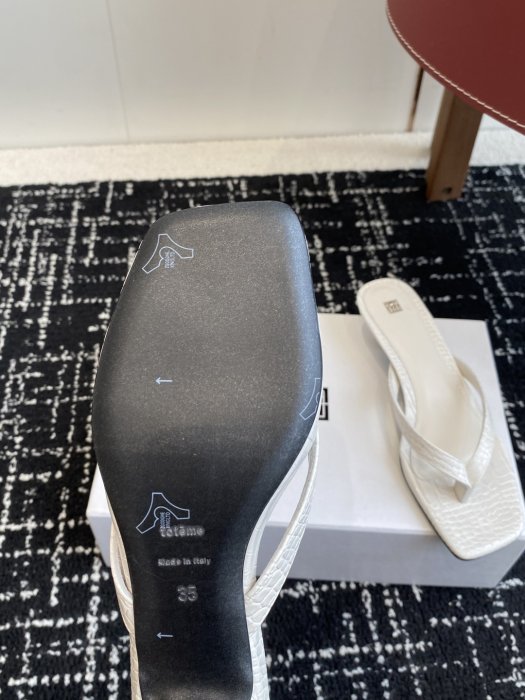 Босоножки фото 9