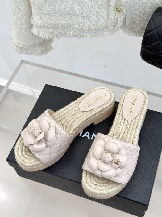 Босоножки фото 2