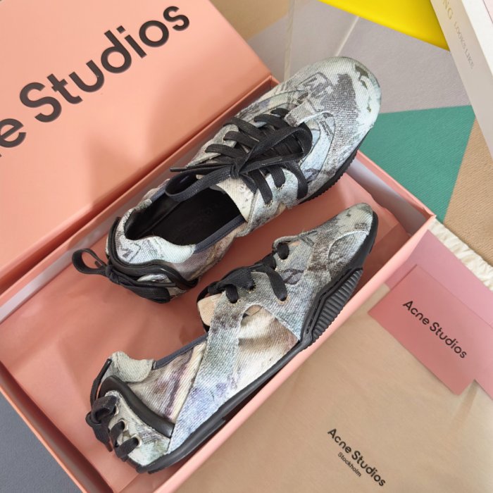 Кросівки фото 4