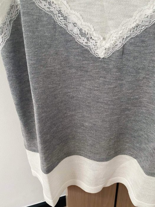 Футболка жіноча фото 4