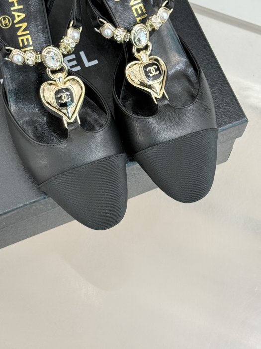 Босоножки фото 7