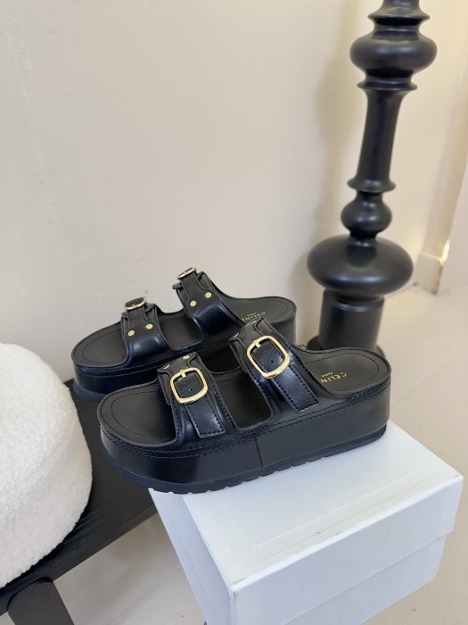 Шлепанцы женские фото 5