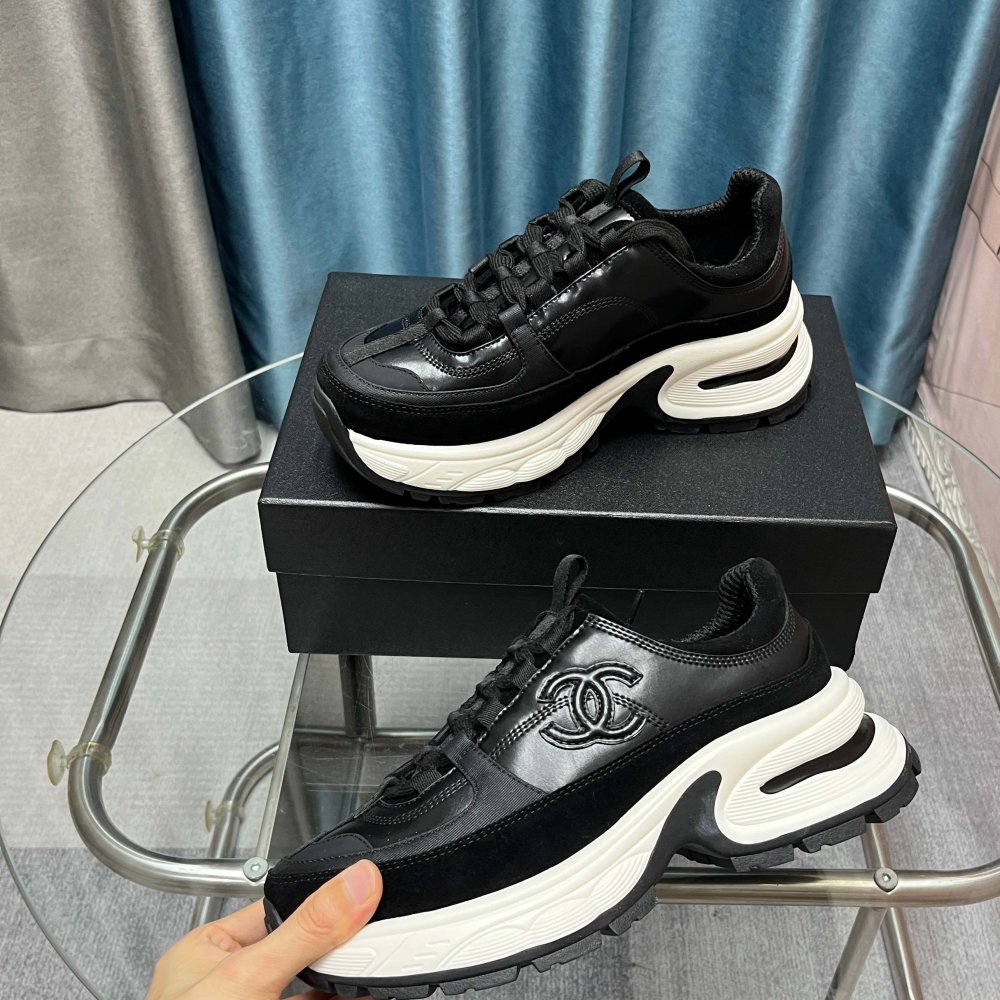 Кроссовки женские фото 5