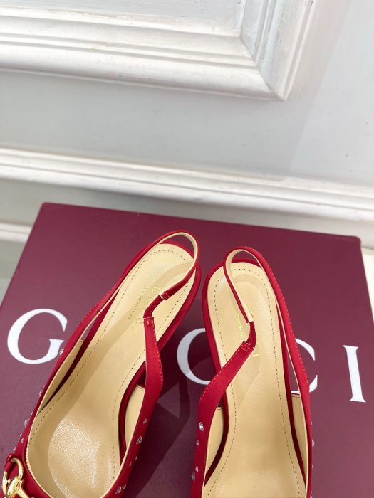 Босоножки фото 7